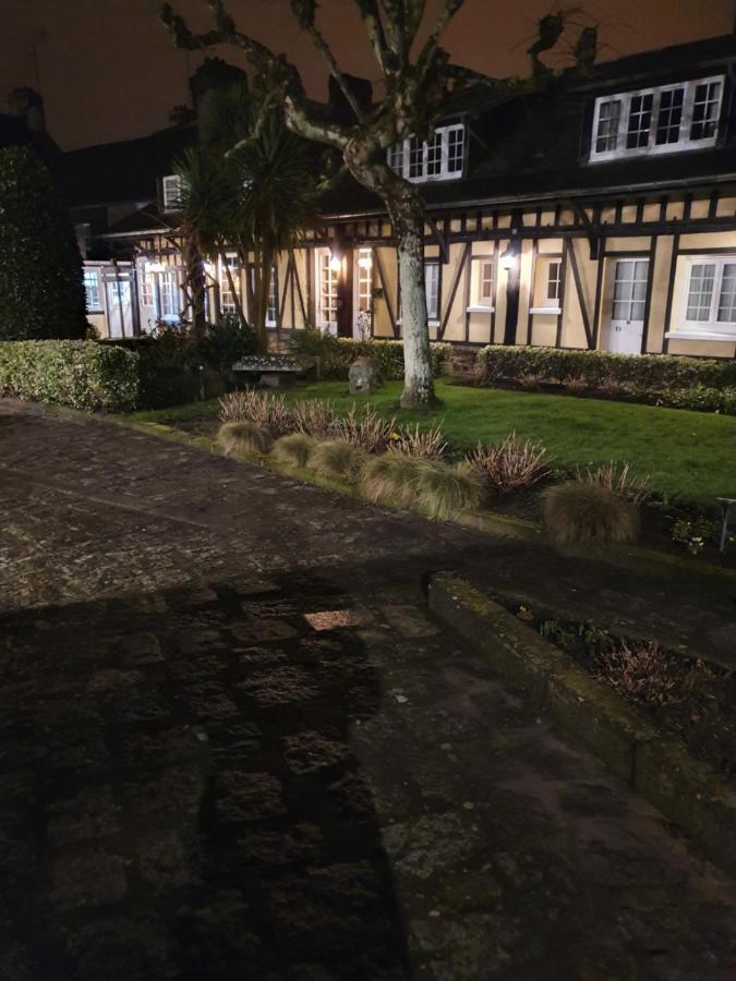 德拉克洛伊德奥酒店 阿夫朗什 外观 照片